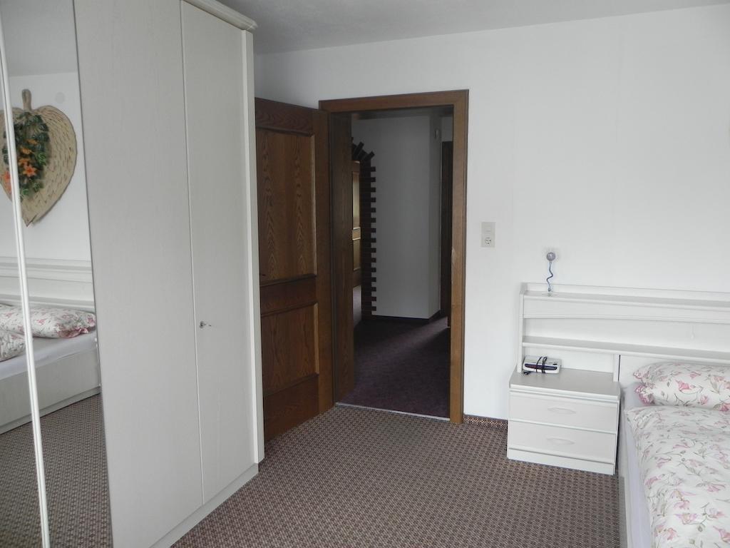 Ferienwohnung Schautzgy Reutte Szoba fotó