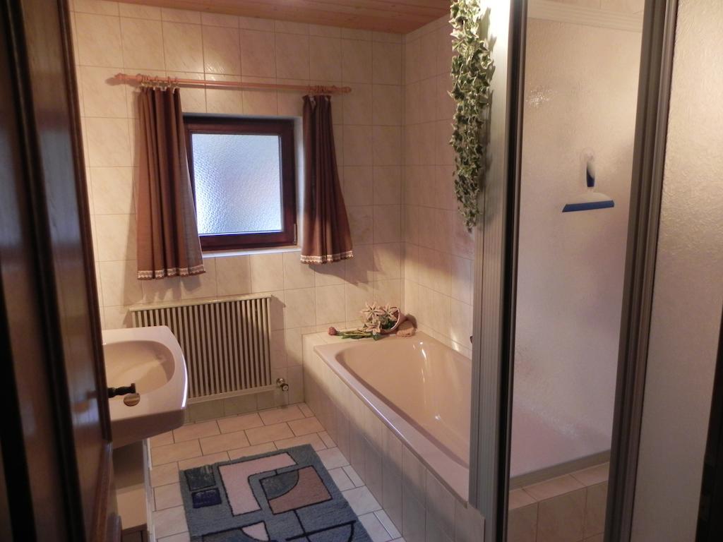 Ferienwohnung Schautzgy Reutte Szoba fotó