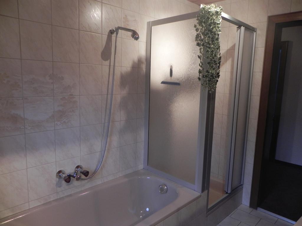 Ferienwohnung Schautzgy Reutte Szoba fotó